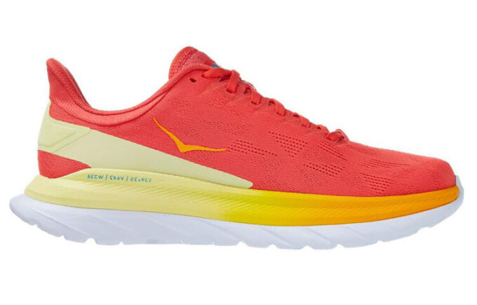 HOKA Mach 4 ‚Hot Coral‘
