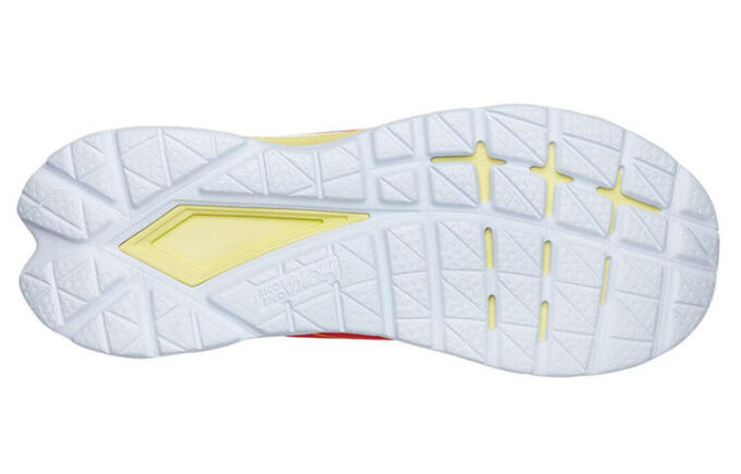HOKA Mach 4 ‚Hot Coral‘