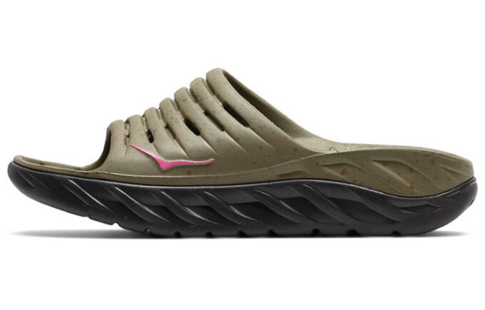 HOKA x Bodega Ora Recovery Slide ‚Martini Olive Jet Black‘