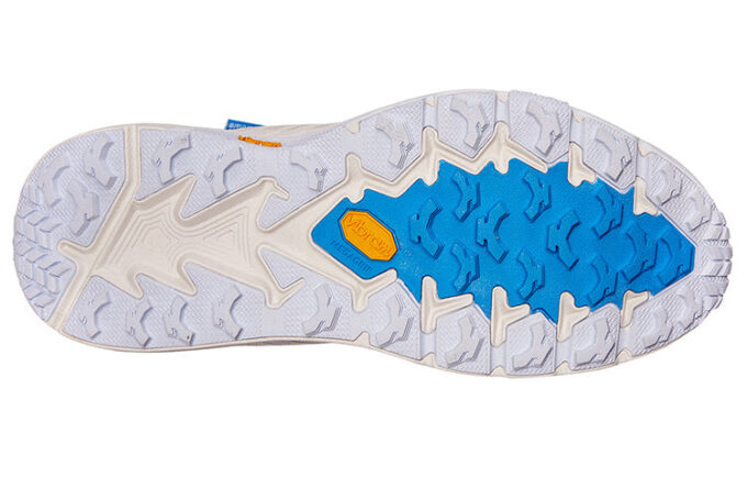 HOKA x thisisneverthat Speedgoat 4 ‚Marshmallow Cyan‘