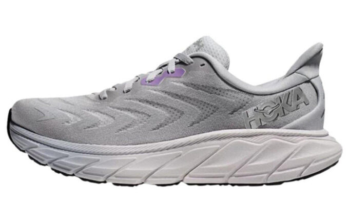 (WMNS) Arahi 6 Straßenlaufschuhe ‚Harbor Mist Silver‘