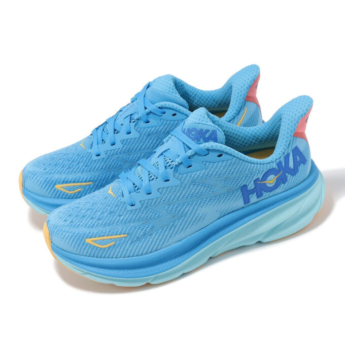 (WMNS) Clifton 9 „Wolkenloser Schwimmtag“